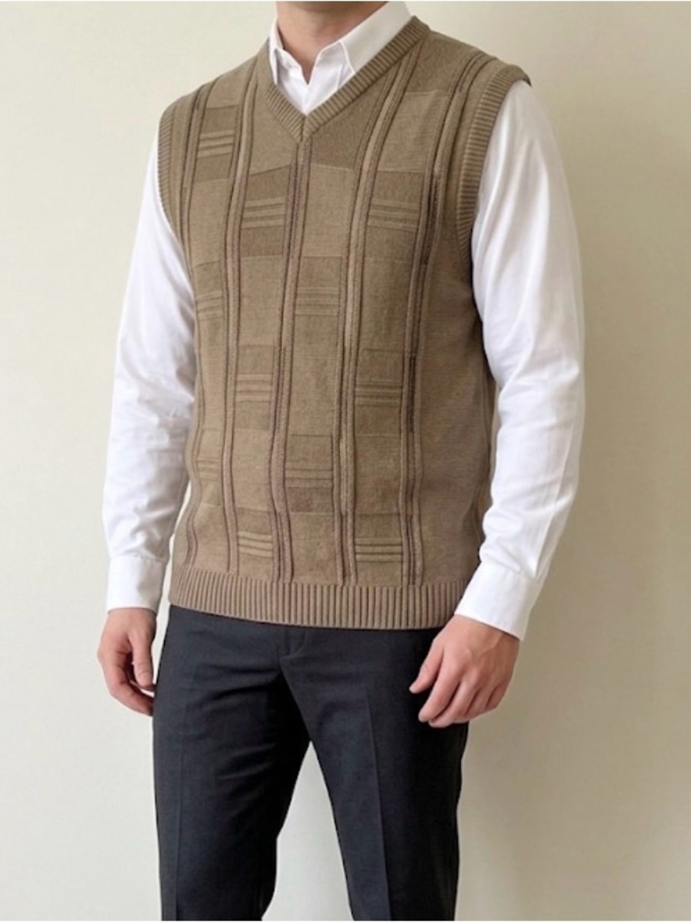 Arnold Palmer Men's V-Neck Knit Vest in Taupe